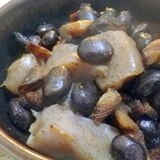 蒟蒻と黒豆の煮物